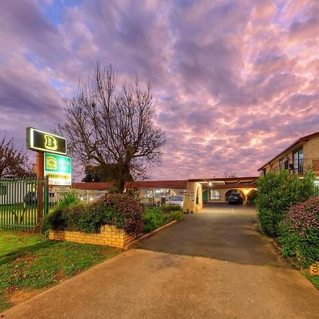Forest Lodge Motor Inn & Restaurant Dubbo Bagian luar foto